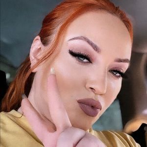 Meet your Posher, Linda